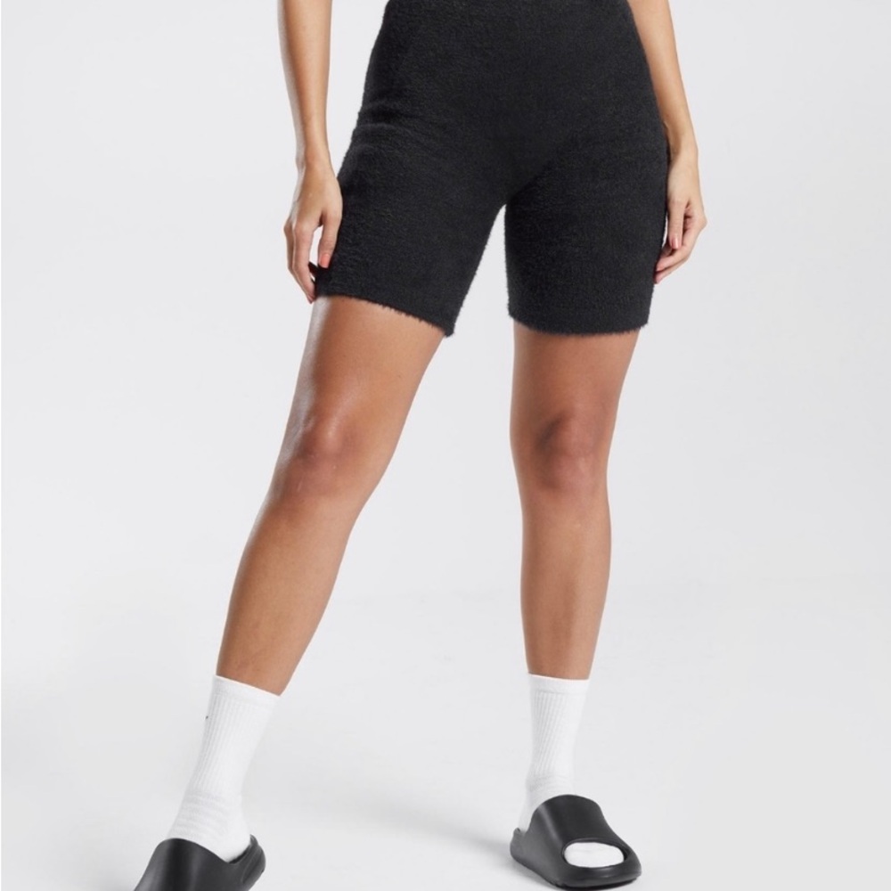 ⭐️ Whitney Simmons x Gymshark Black Knit Shorts | Size S - Picture 2 of 7